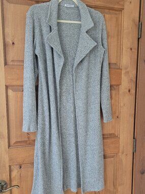 Theo & Spence Long Gray Ribbed Cardigan